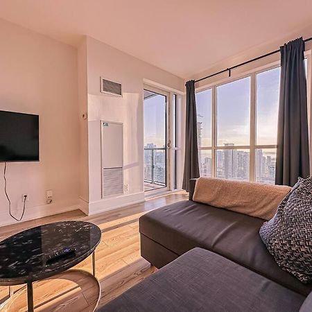 Elegant Suites - City Views, Lake View, Free Parking 多伦多 外观 照片